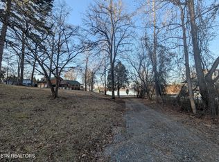 Lakewood Village Rd, Spring city, TN 37381