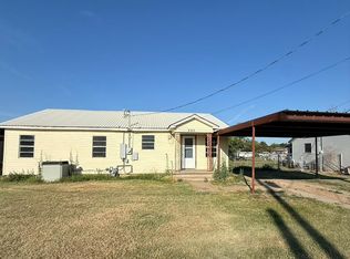207 S Hickory St, Roscoe, TX 79545