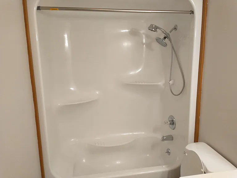 Hall Bath tub