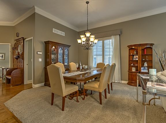 4th image of 9908 Vista Dr
