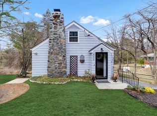 406 Furnace Dock Rd, Cortlandt Manor, NY 10567