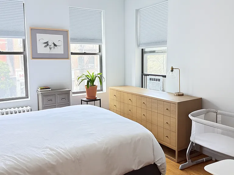85 W 104th St #2D — Photo 4