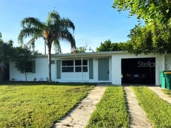 110 Poinsettia Cir, Port Charlotte, FL 33952