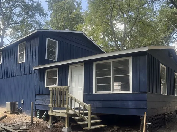 112 Seminole Dr, Montgomery, TX 77316