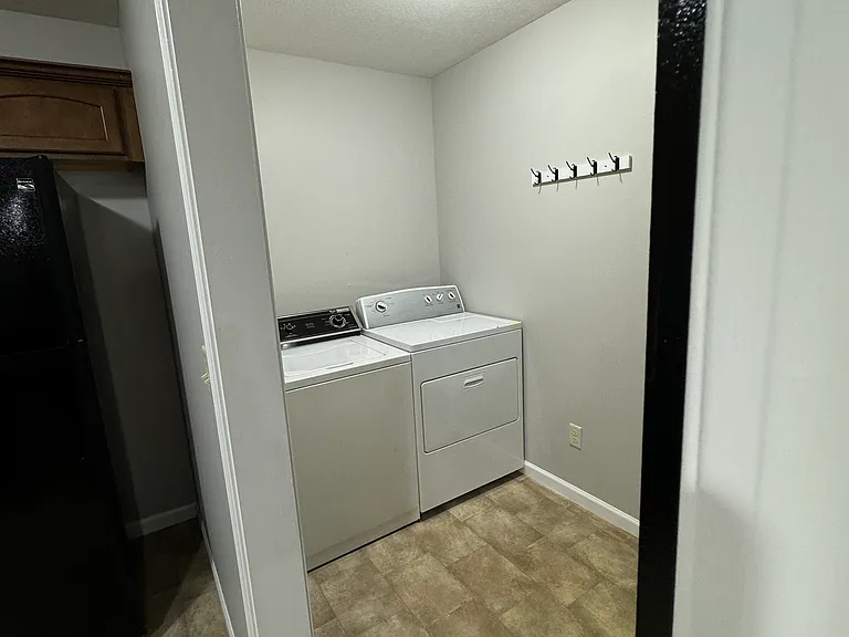 15299 Clinton Rd #B — Photo 7