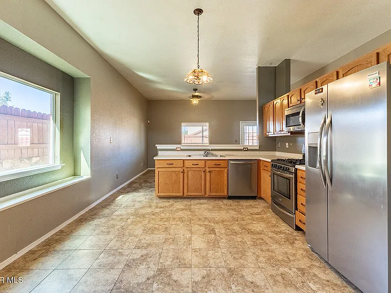 14269 Desert Fire Ct — Photo 16