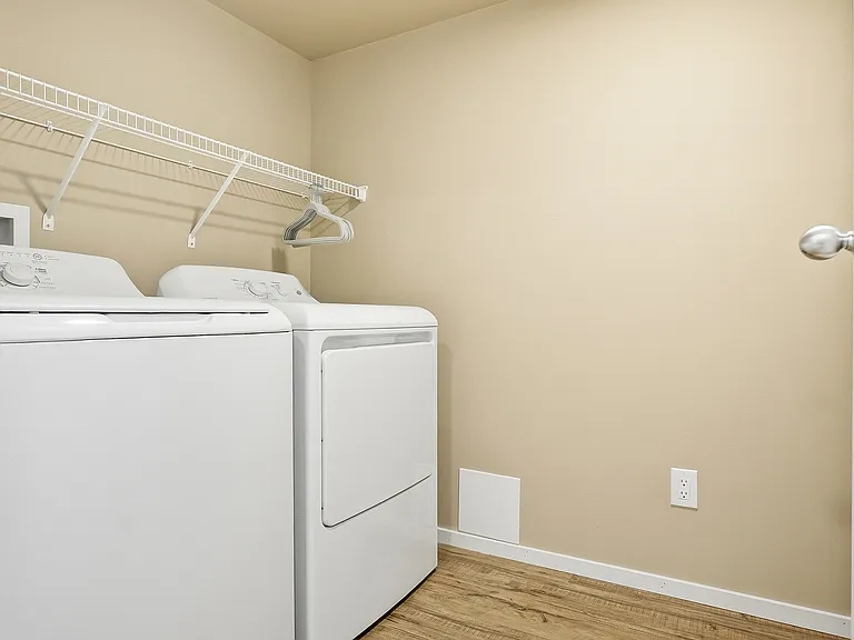 590 Sterling Lyon Pkwy — Photo 8