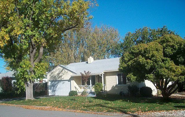 200 Corrillo Dr photo 1