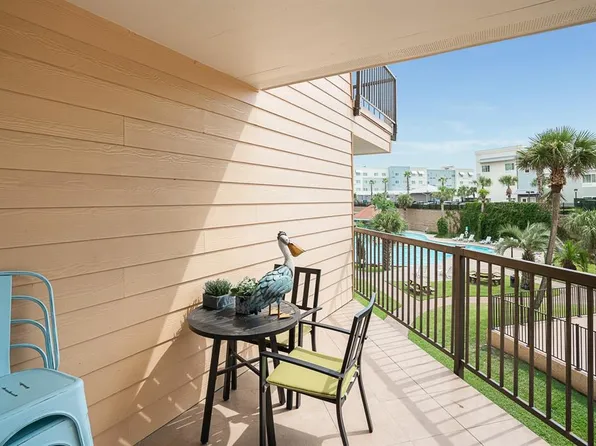 9520 Seawall Blvd APT 139, Galveston, TX 77554