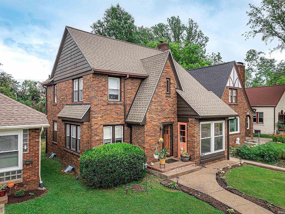 1st image of 1506 Akin Dr