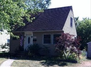 391 Douglas Ave, Crystal Lake, IL 60014