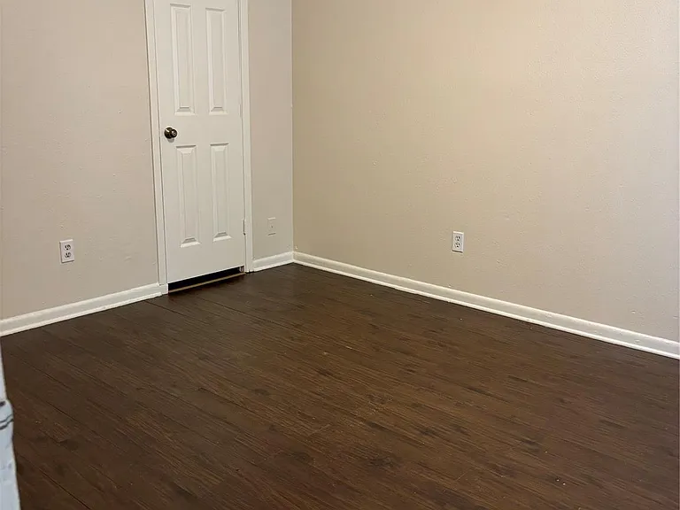 3506 Valerie Ln — Photo 12
