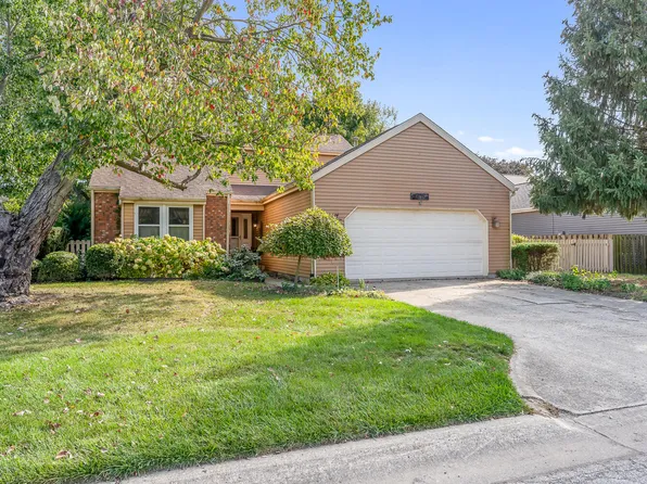 1153 Wells St, Valparaiso, IN 46385