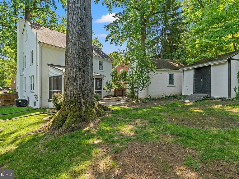 7014 Beechwood Dr — Photo 24
