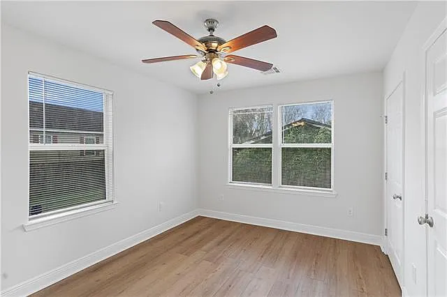 Building Photo - 1554 Mandolin St