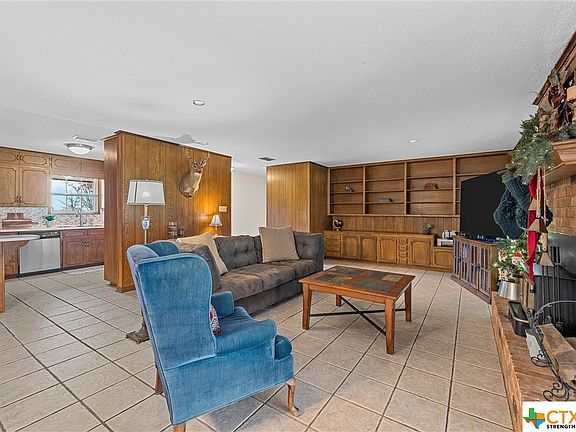 5th image of 1704 Golf Links Ave