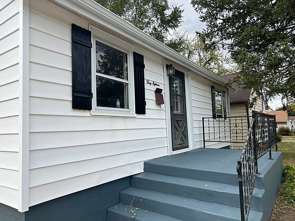 4th image of 3018 Huffman Blvd