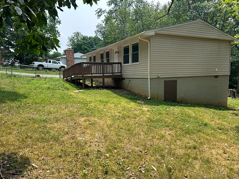 7275 Corville Farm Rd — Photo 5