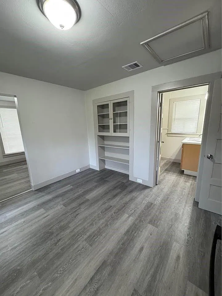 2 bed, 1.0 bath, 680 sqft, $1,100 — Photo 3