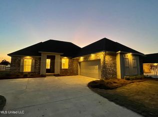 713 Summerfield Dr, Madison, MS 39110