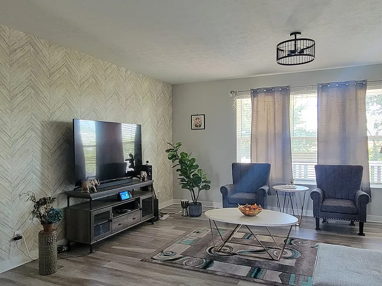 1373 Sanderling Dr — Photo 3