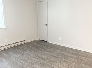 530 W Little Creek Rd #3, Norfolk, VA 23505