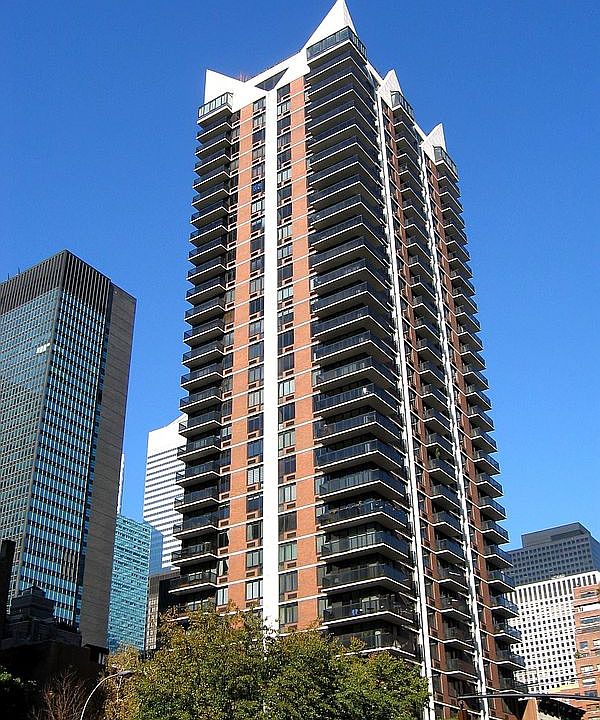 1st image of 255 E 49th St #23F