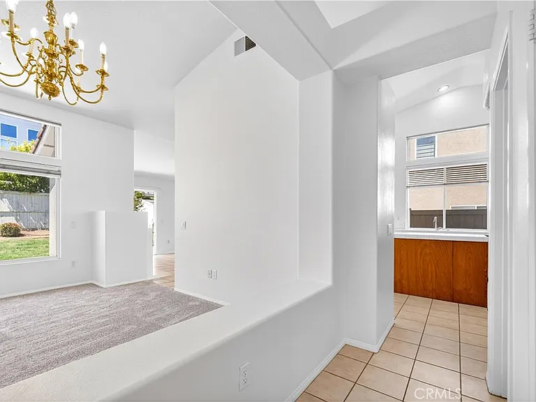 1699 Ramona Dr — Photo 14