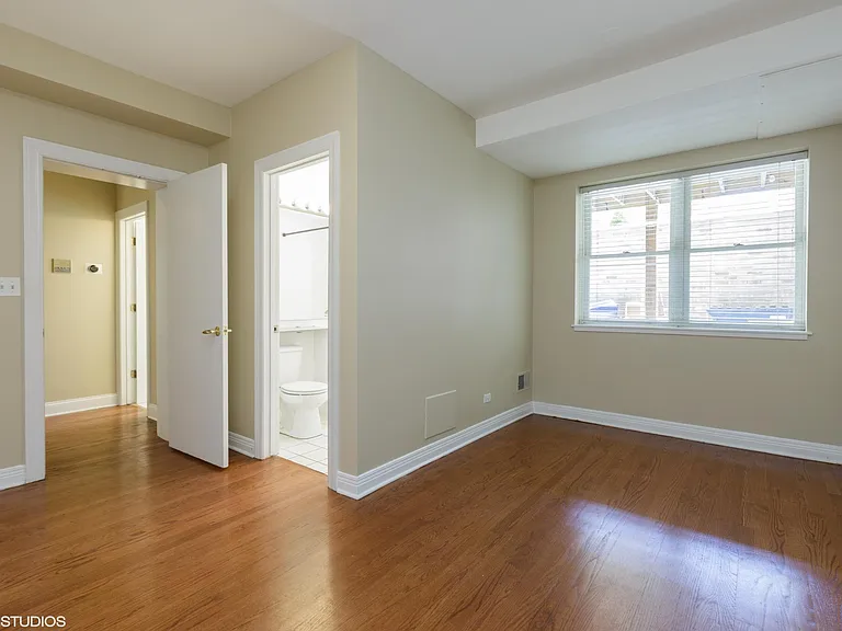 743 W Belden Ave #A — Photo 9