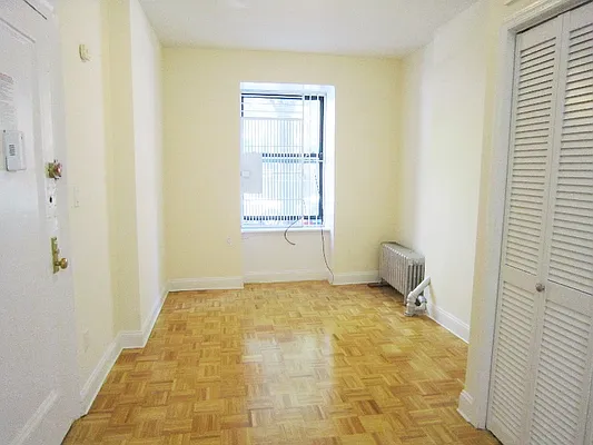 Rented by City Connections Realty | media 12