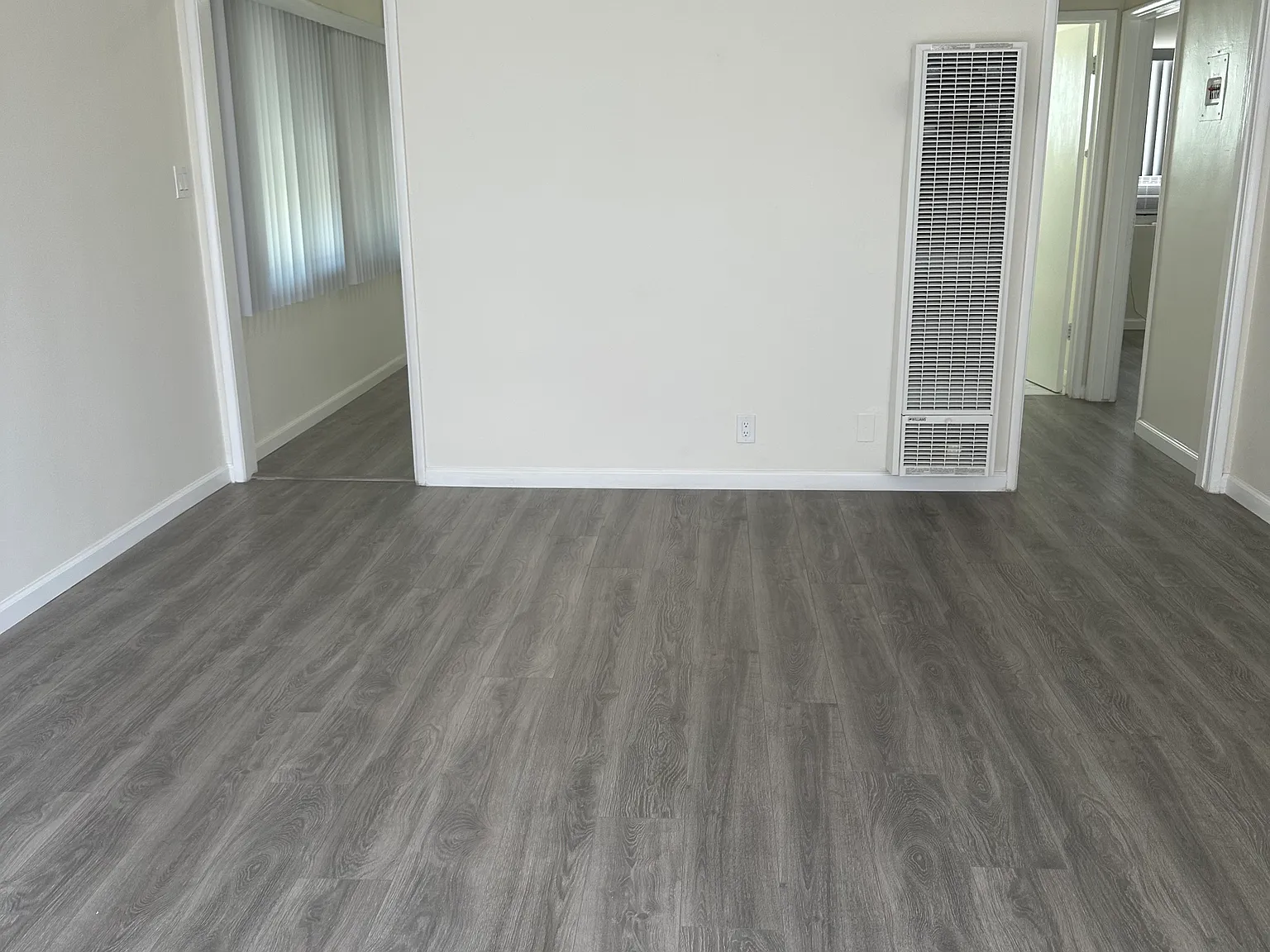 1220 Larrabee St — Photo 2