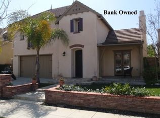 1318 Swan Loop S, Upland, CA 91784