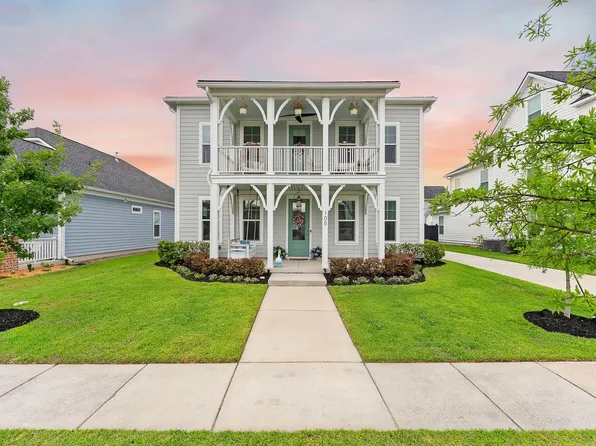 105 Rum Neck St, Summerville, SC 29486