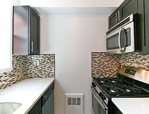 Rented by SW Queens Mezzanine | media 2