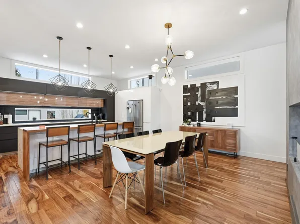 44B Valleyview Cres NW, Edmonton, AB T5R 5S5