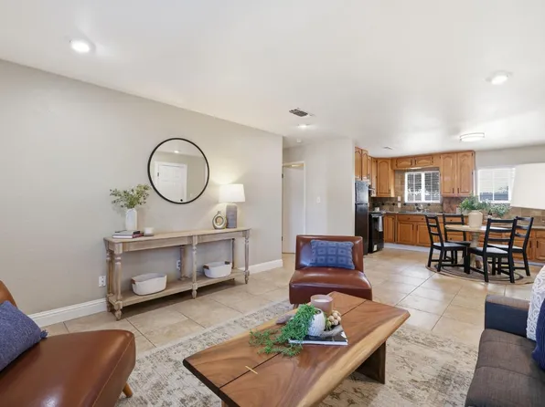 902 Tudor St, Galt, CA 95632