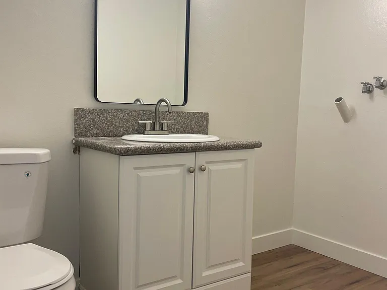 Split Level secondary bathroom with washer and dryer connections.
--
*Floor plans are digital renderings. All dimensions are approximate. Actual product and specifications may vary in dimension or detail. Not all features are available in every apartment.