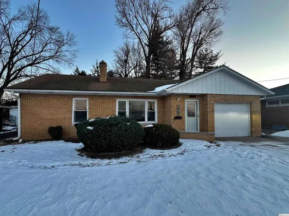 3408 Maine St, Quincy, IL 62301