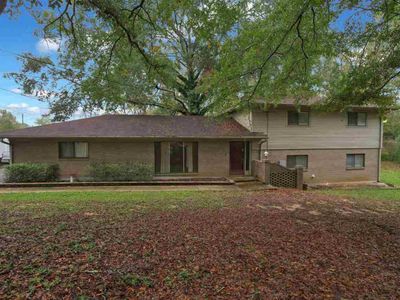 1104 Lake Mimosa Dr, Raymond, MS, 39154