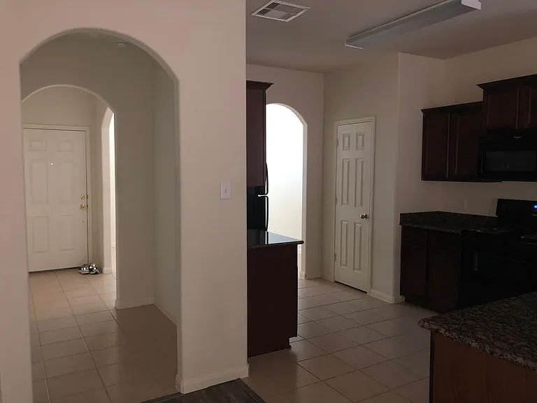 30826 W Lost Creek Blvd — Photo 8