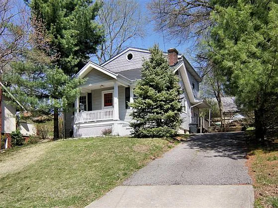 136 Burnet Rdg photo 1