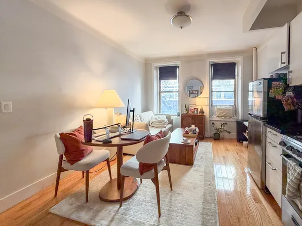 224 East 95th Street image 1 of 7