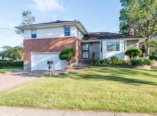 968 Linkwood Dr, Baldwin, NY 11510