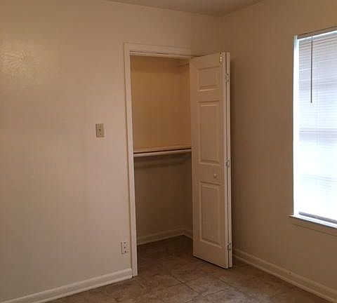 4th image of 907 Scenic Dr #B