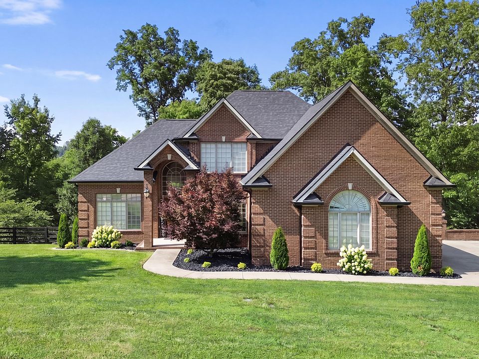 1st image of 250 Summer Breeze Dr