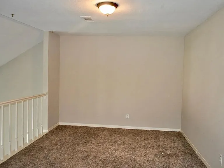 12402 Riva Ridge Ln — Photo 13