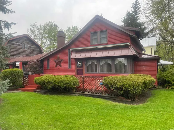119 E 4th St, Winchester, IN 47394