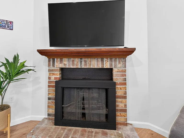 7690 Walnut St — Photo 11