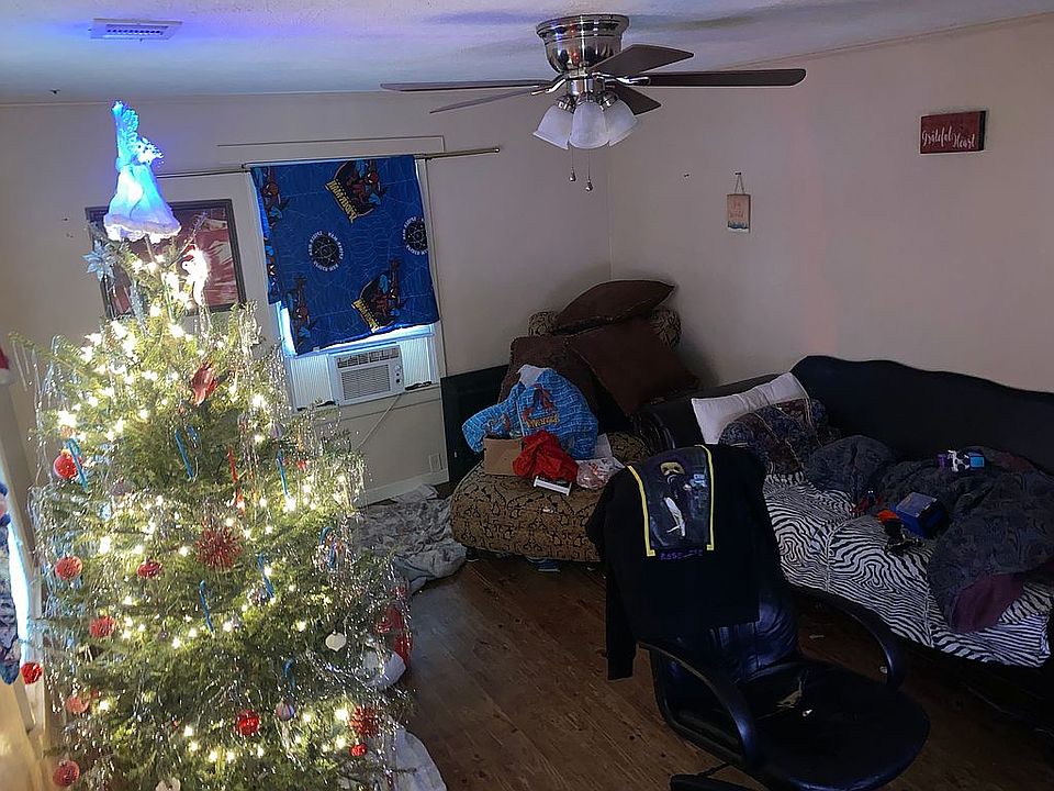 2nd image of 710 Cornelia Dr