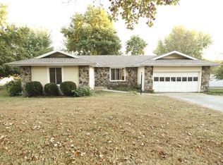 1102 E Bain St, Ozark, MO 65721